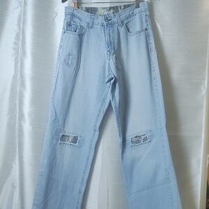 Classic‎ Blue Straight Leg Jeans with Vintage Appeal
